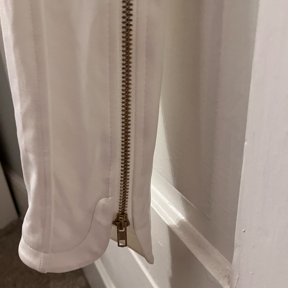 Pants - Picture 2 of 9